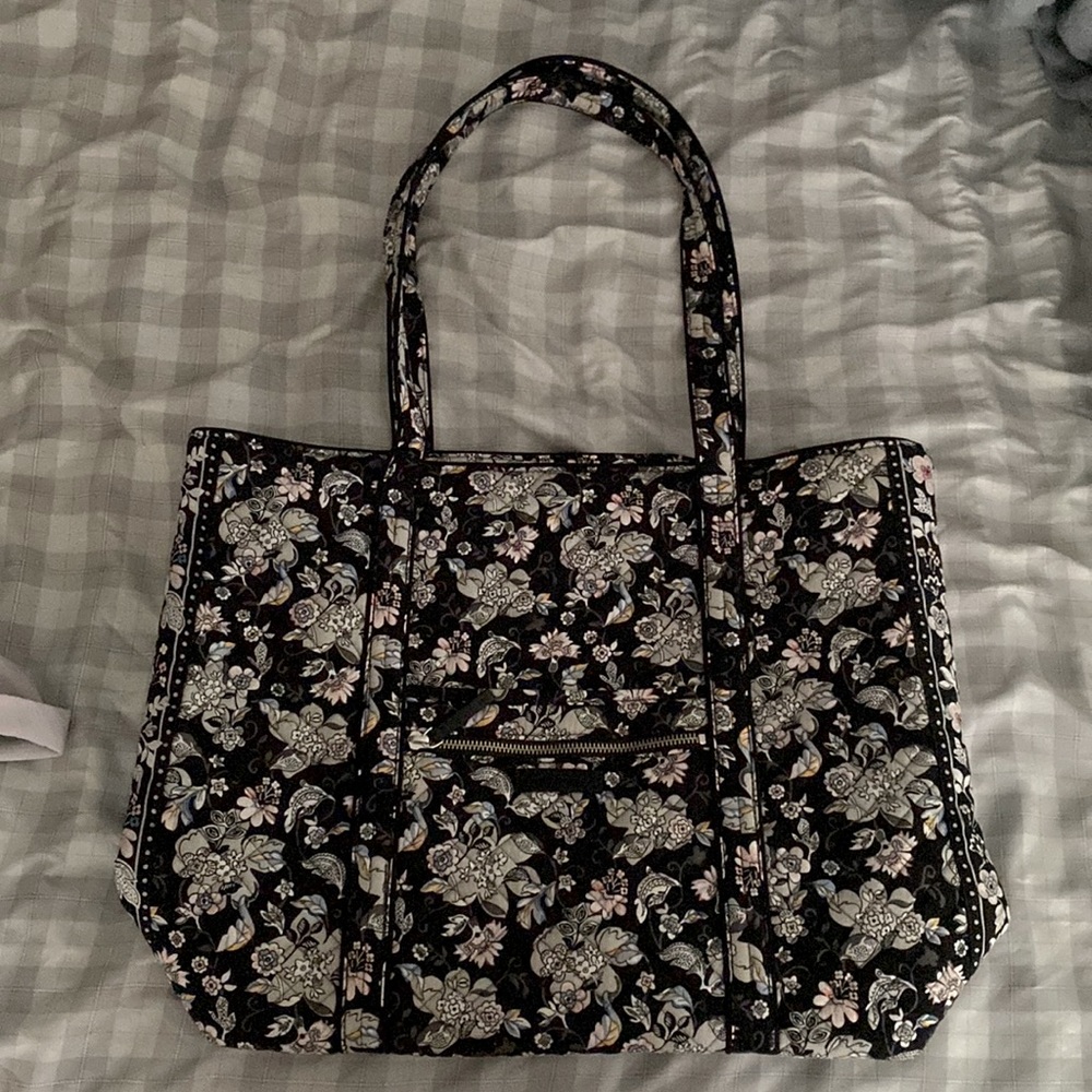 Vera Bradley tote NWOT
